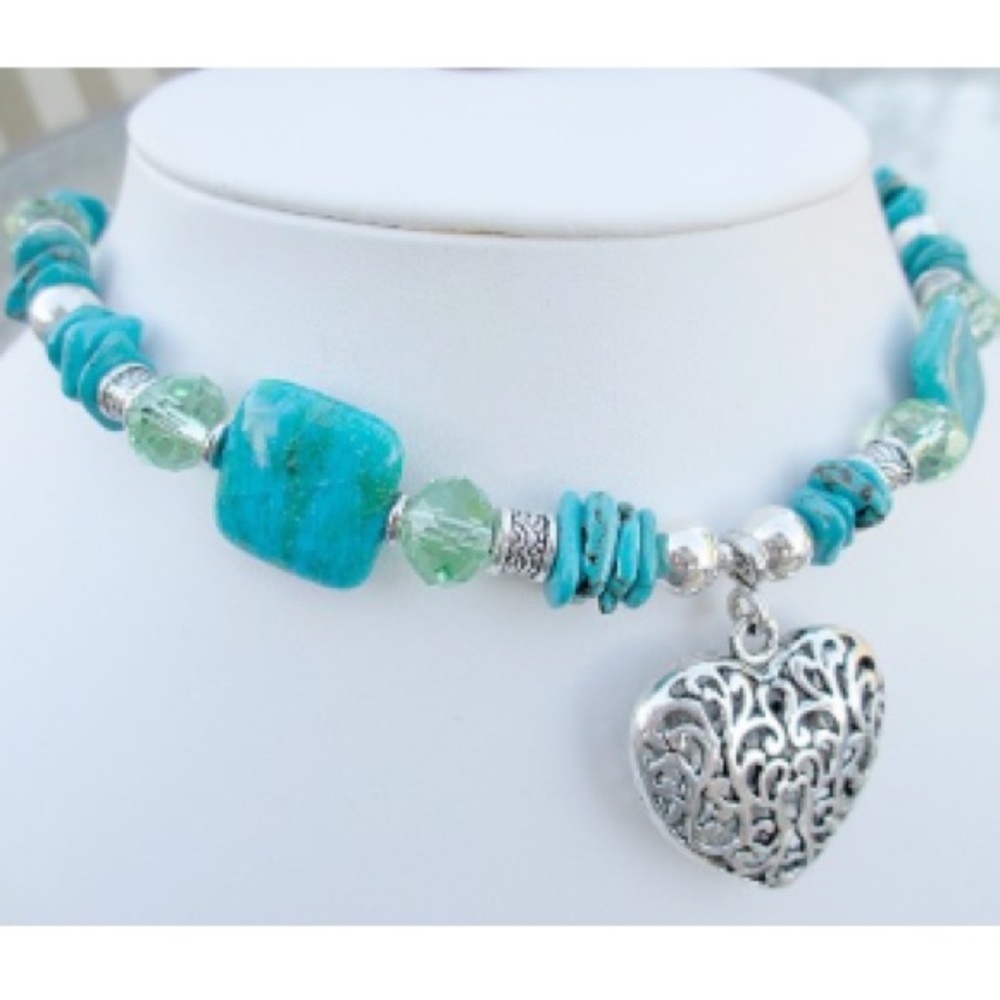 Simply Stunning Artisan Turquoise Necklce